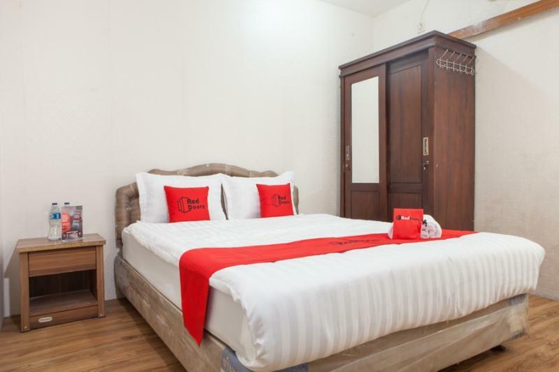 Reddoorz Near Pelabuhan Tanjung Perak 2 Guest house 2*